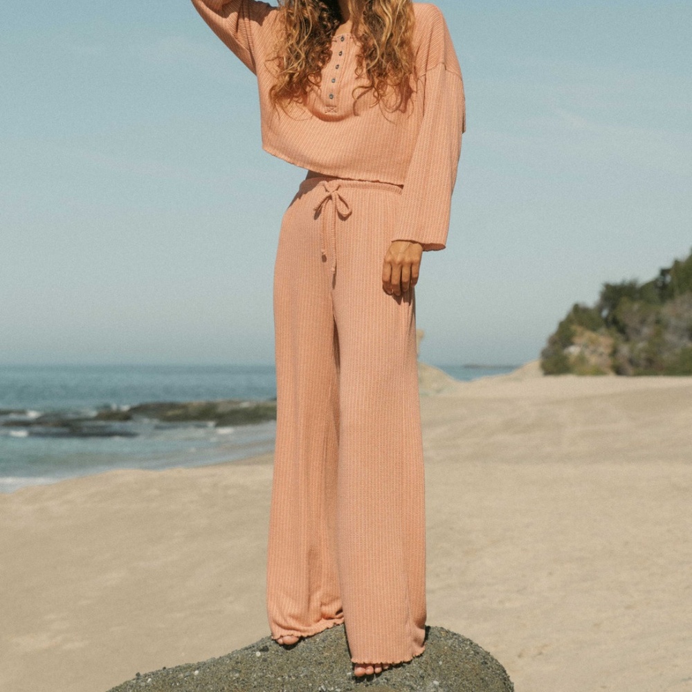 BILLABONG Women's So Easy Rib Knit Pants - Picture 3 of 3